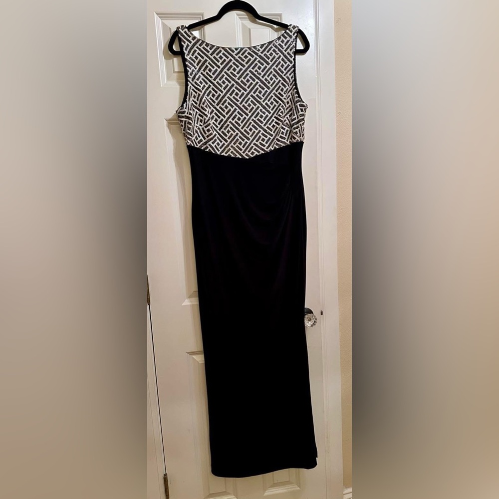 🌟 Stunning Ralph Lauren Evening Dress - Size 16 🌟